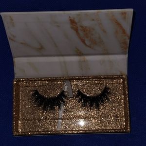 Demetri'Angel Mink Lashes